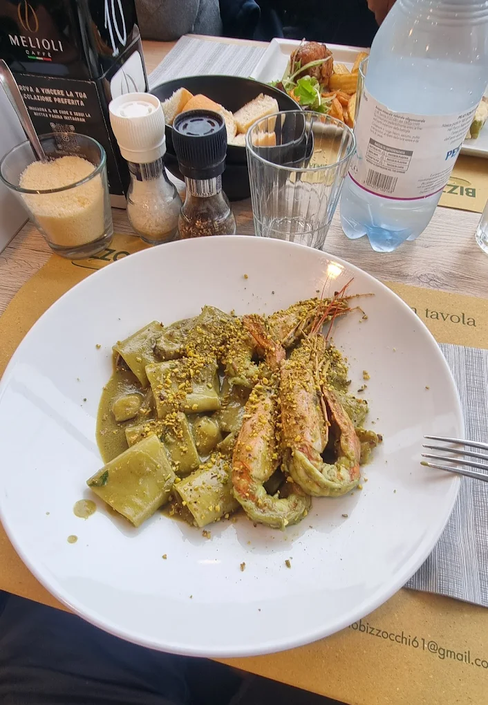 Pasta al pistacchio con crostacei